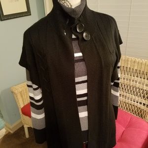 Lovely Worthington black 2 button sweater vest